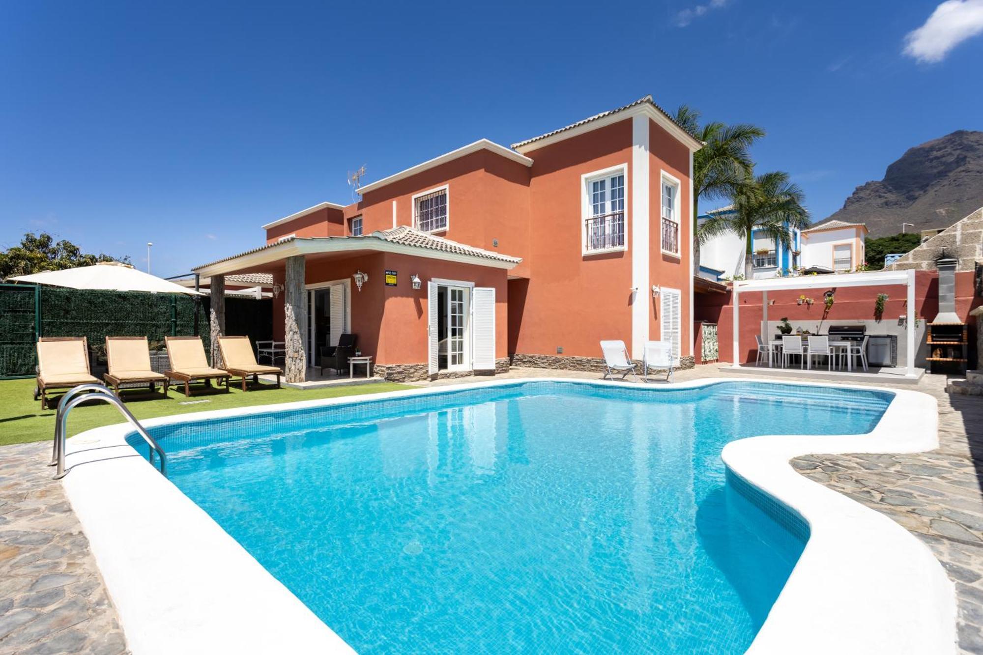 Сasa de vacaciones Chloe Tenerifesummervillas Giant Private Pool 11 Meters Long