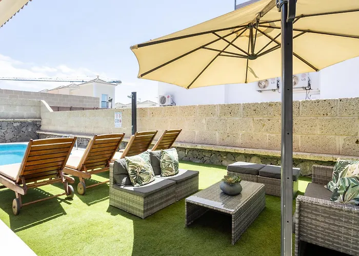 Villa Chloe Costa Adeje Tenerifesummervillas Giant Private Pool 11 Meters Long