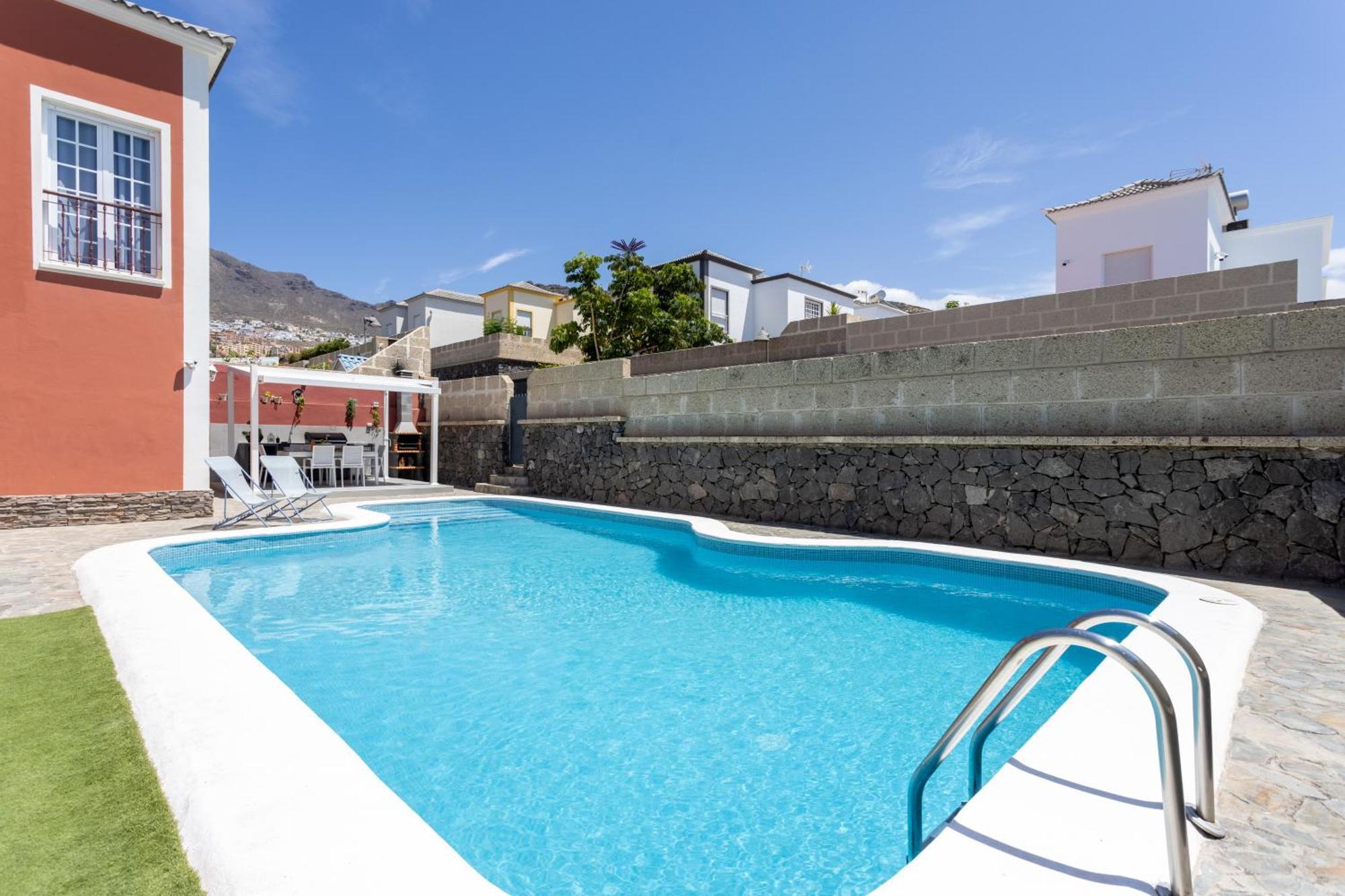 Casa vacanze Chloe Tenerifesummervillas Giant Private Pool 11 Meters Long